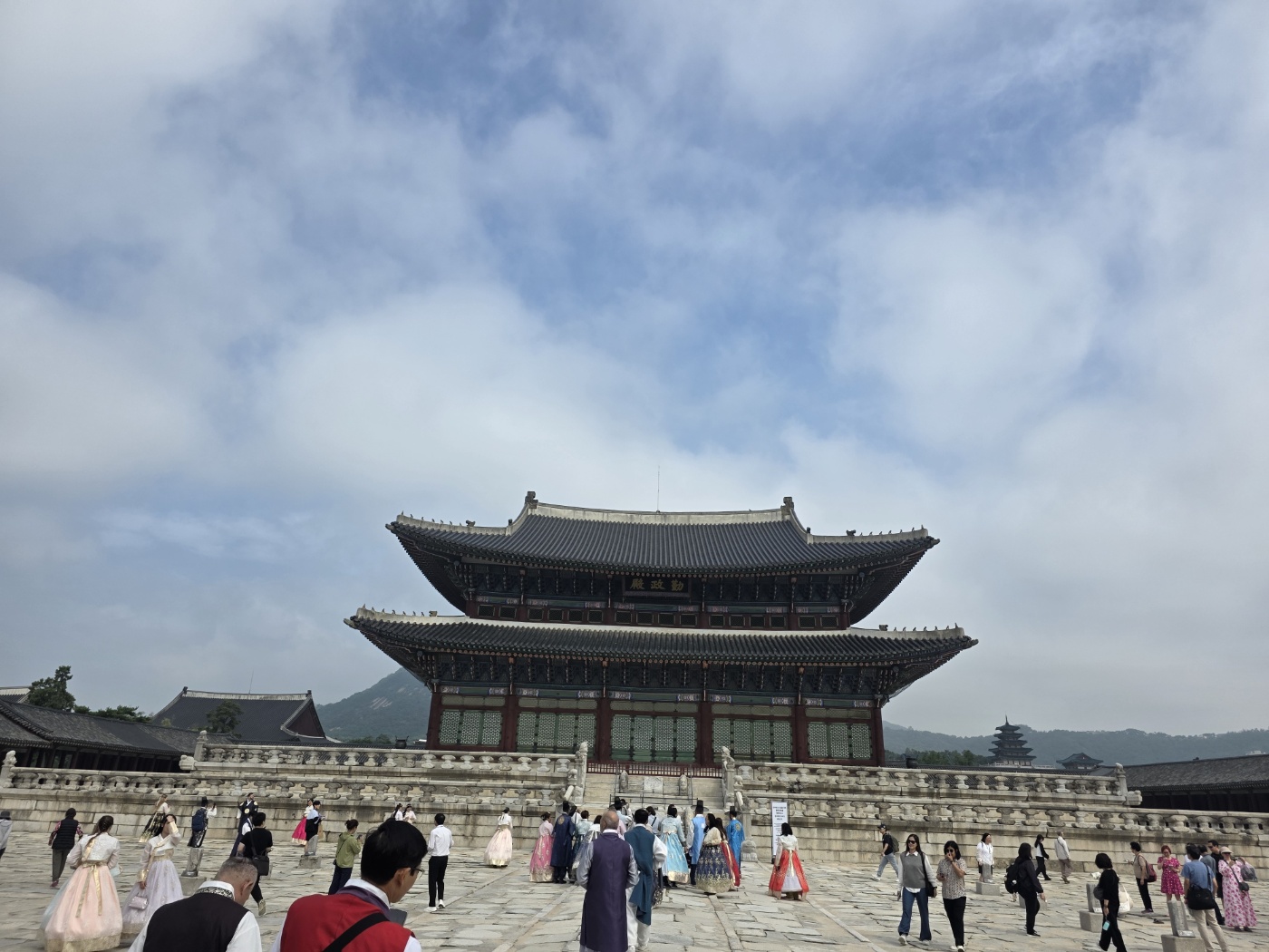 7d2c3d35babf3e83b2e744c3bf1ca0d2_1758866