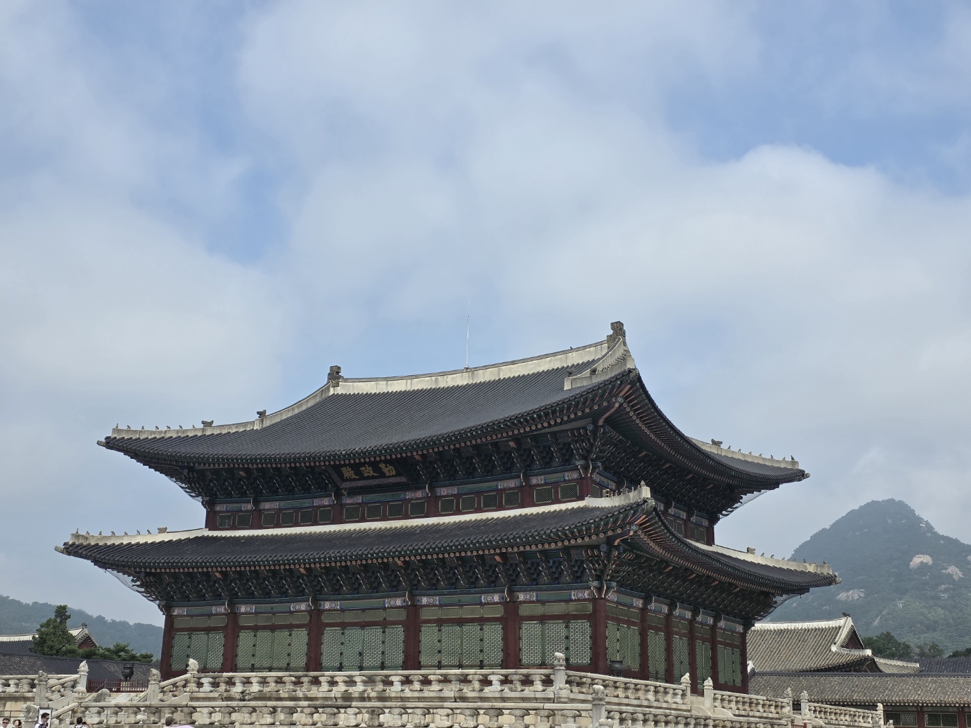 7d2c3d35babf3e83b2e744c3bf1ca0d2_1758866