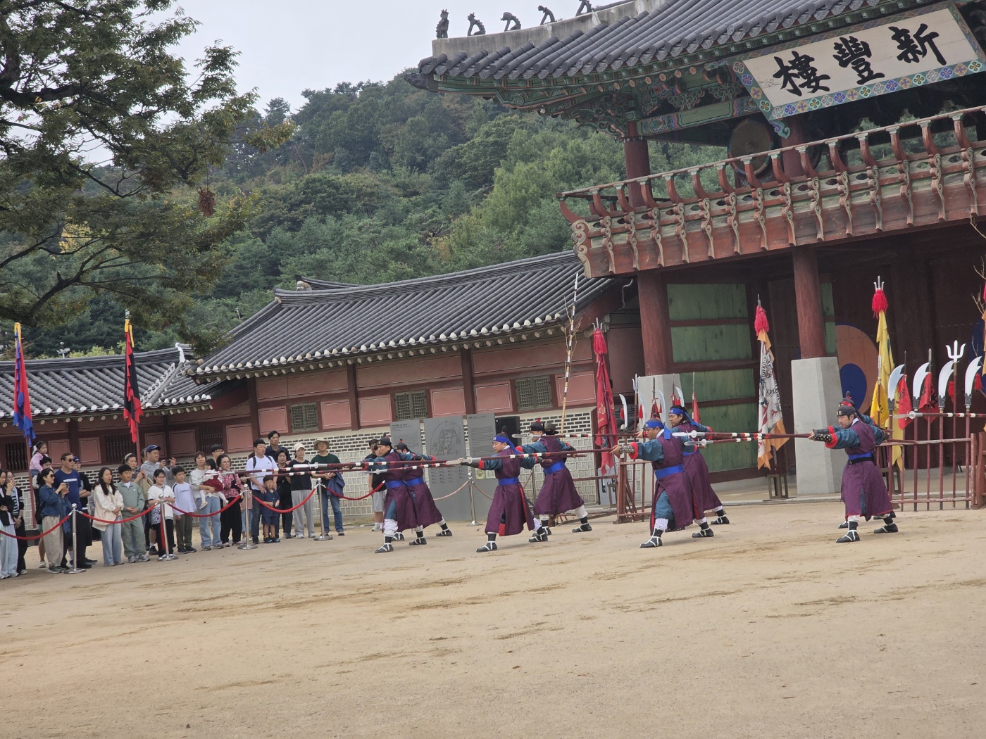 d71096781fb663f1ac81c704c87da71a_1760259